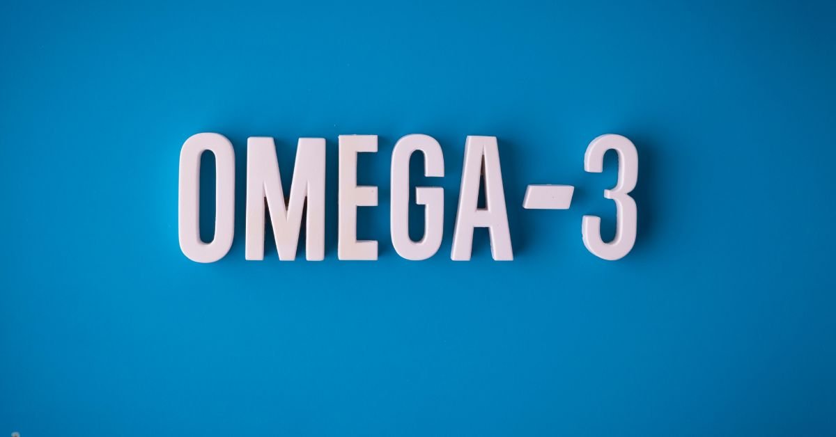The Impact of Omega-3 Fatty Acids on Cat Skin and Coat Health - Camelus